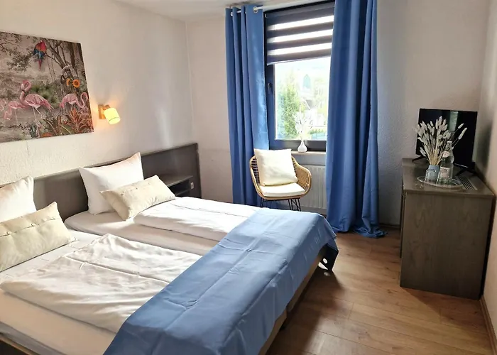 호텔 Hotel Engelskirchen 3*